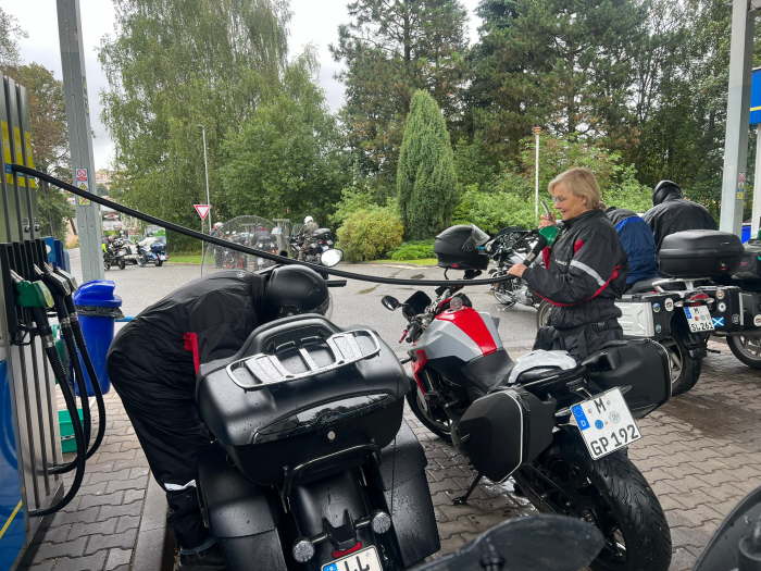 2aac7c8a-f6bf-4dde-b276-ad5b59af47f6