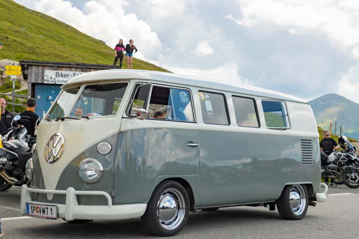 2b1637fd-c243-4144-9a77-1ef9ca735c6f