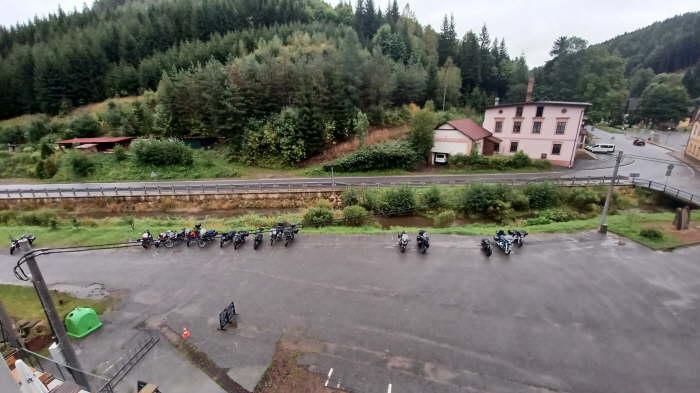 30d9bd7a-a546-4f22-bc76-1c42923f29ff