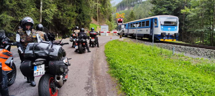 4247eb44-df56-4db1-a709-61697ba6ac16