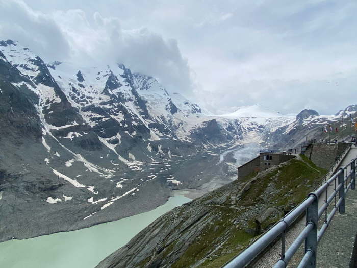 6d6c695c-38db-4dd4-8baa-7d47be46799b