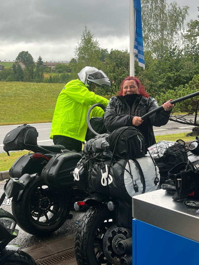 77925e1f-2dfd-4000-89d3-945e10b94632