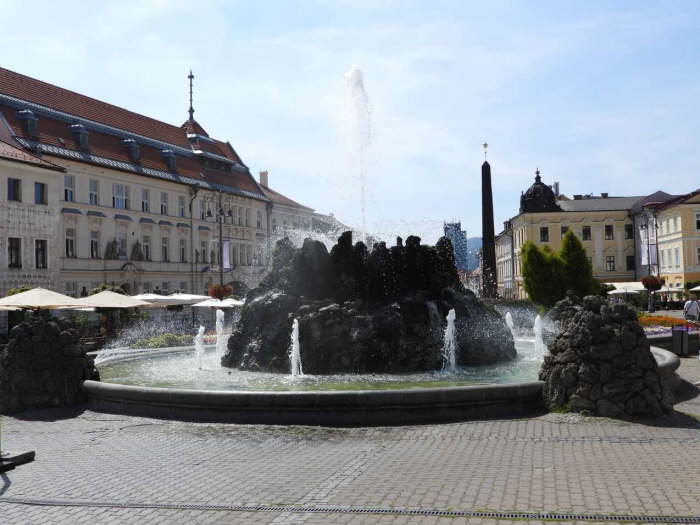 8b6eaf2c-e852-43df-b05e-8c405f4e5e20