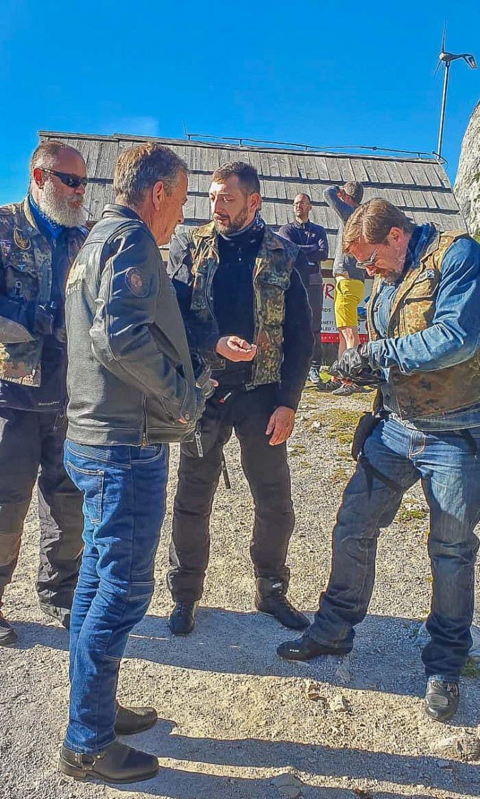 9136d078-4b02-4a75-8338-5d71a81003cd