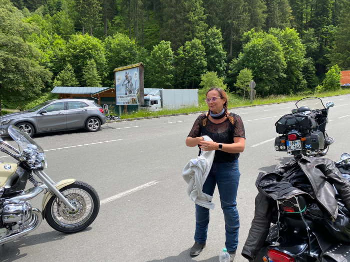 9e670480-630c-4de2-b43b-c7699d06a233-1