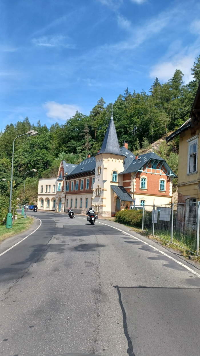 dbb14e69-f882-4236-8f7f-afd917544907