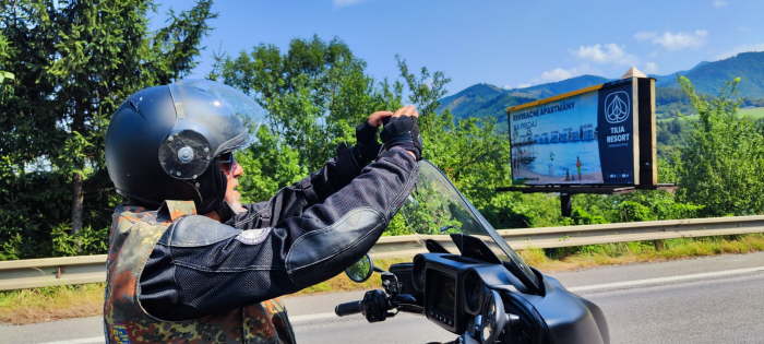 e06e628c-b868-4a66-aea6-0d0f37d1e372