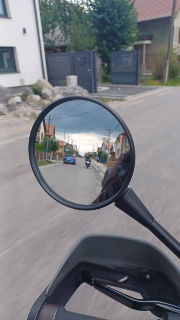 e2fcdfd7-c195-42ce-9df3-edab97797891