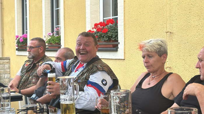 e48092f6-9b36-49b1-b999-7d62592bd121