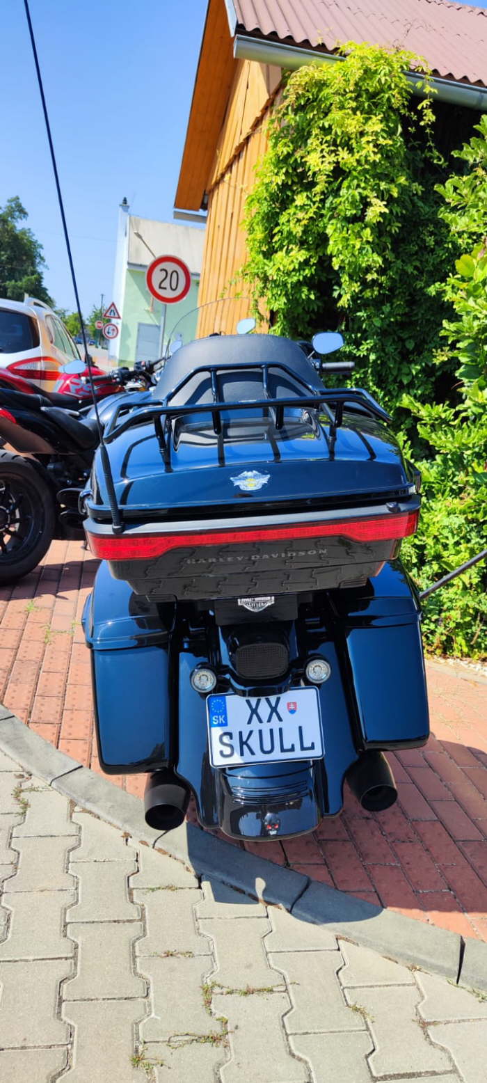 e504ae08-9d5b-4aff-9d1b-75422c6cbec8