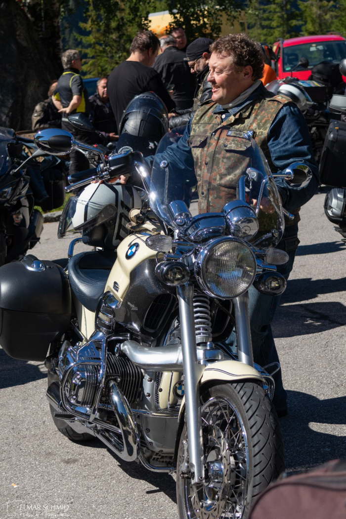 f9e59a6f-afdb-46b2-ba30-b57406dc493c